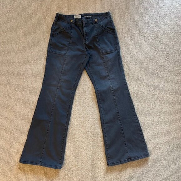 Pilcro Black Flare Pants - Picture 1 of 4